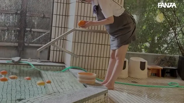 みかん湯の浴場で働く住み込みバイト あおいちゃん 動画キャプチャ 5
