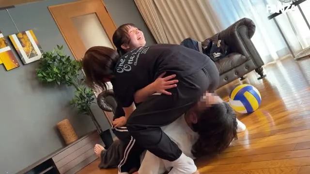 バスケ部Tシャツのまま 泉＆深月 動画キャプチャ 6