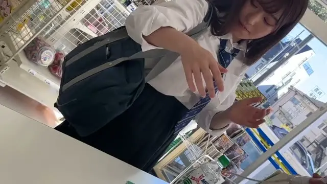 制服のまま店内で交わる背徳スリルハメ撮り 動画キャプチャ 7